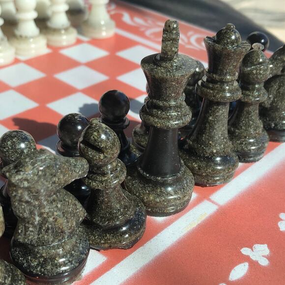 Chess Set - Salmon Pink - Picture 8 of 10